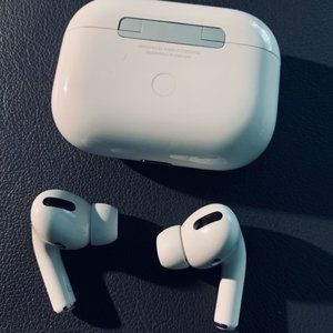 Apple AirPods Pro New